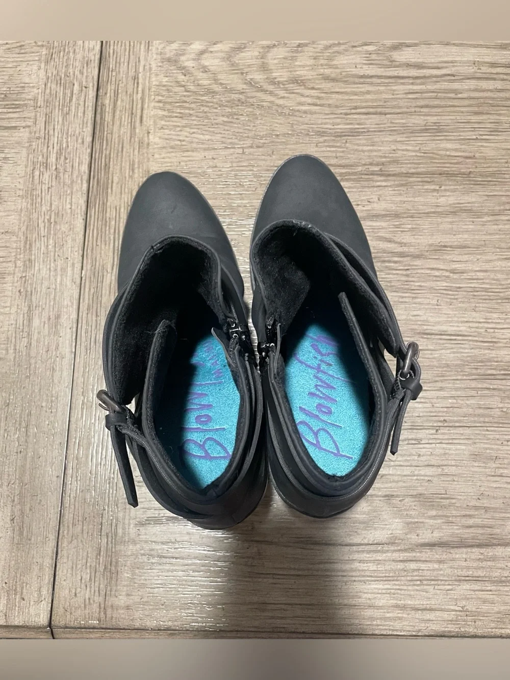 Blowfish Malibu heeled ankle boots, size 9, like new.